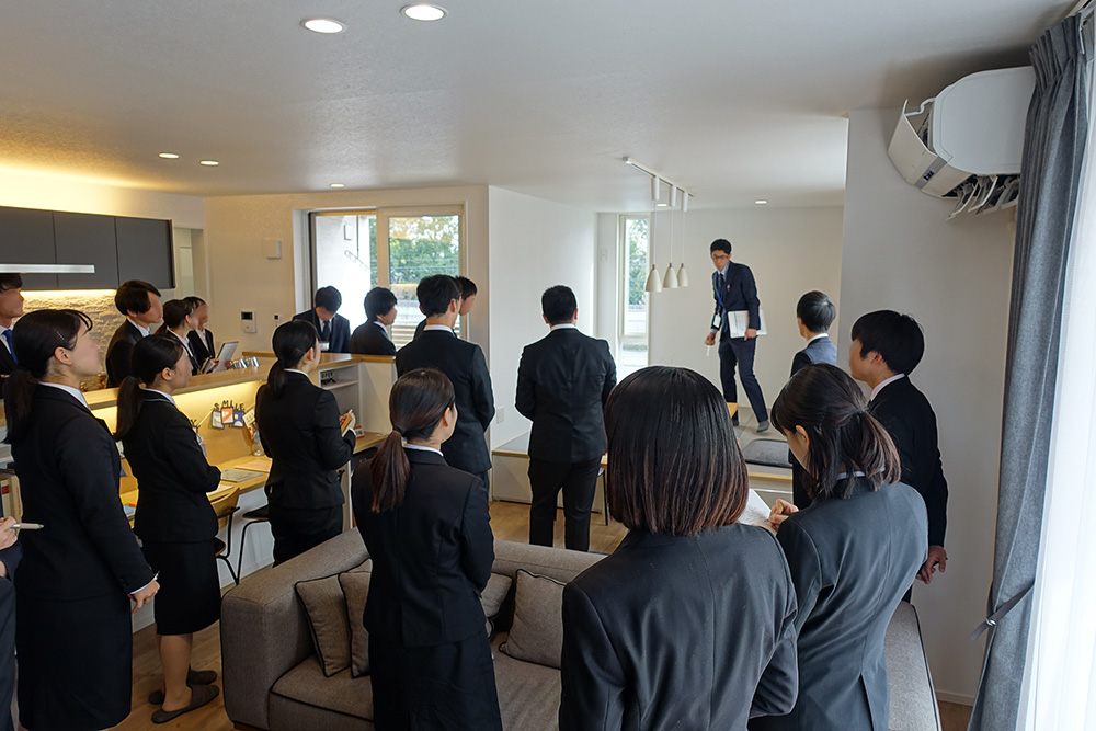 【京都】注文住宅の仕事、最初の一歩を体験できる住宅展示場でのインターンシップ